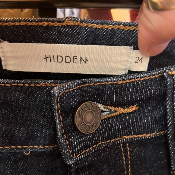 Jeans - Picture 2 of 3